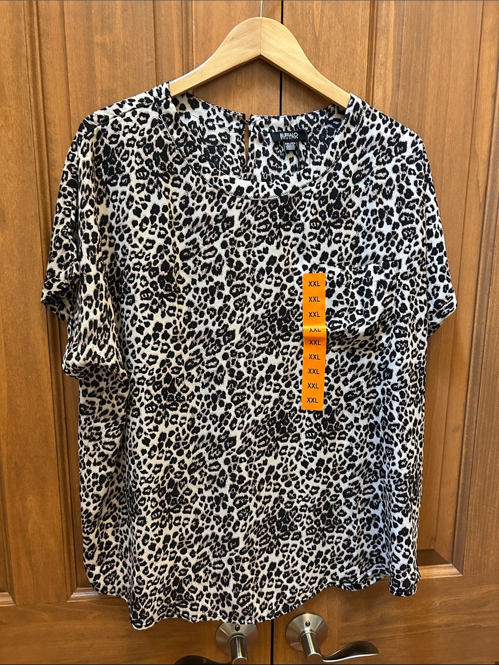 Buffalo David Bitton Black & Cream Leopard Print Top size xxl new